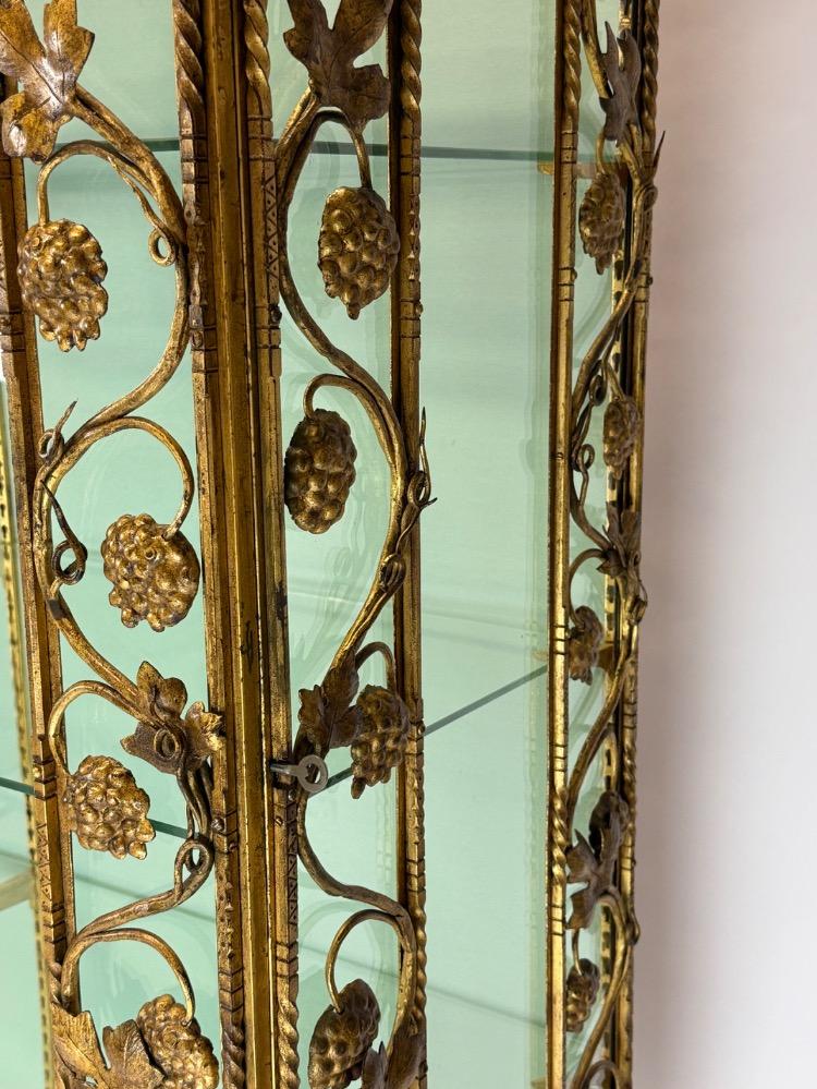 Vitrine by Maison Franck