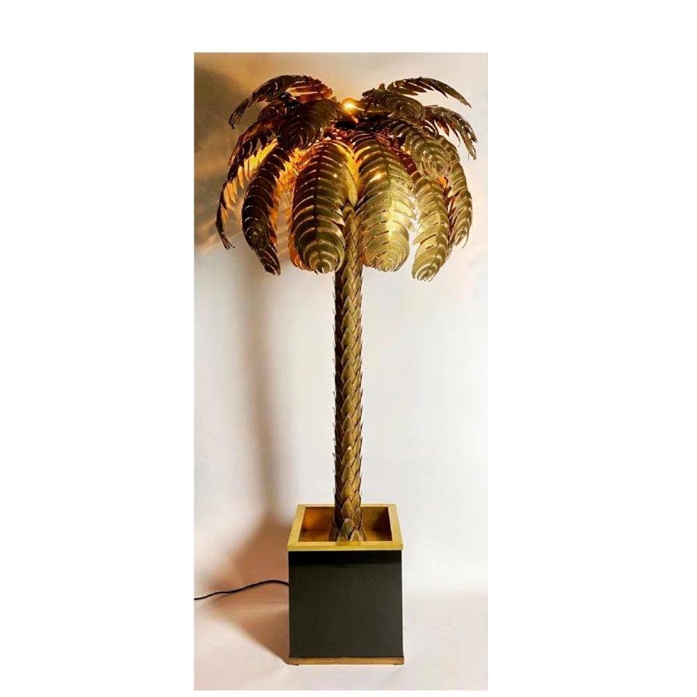 A large Vintage palm floor lamp by Maison Jansen. 