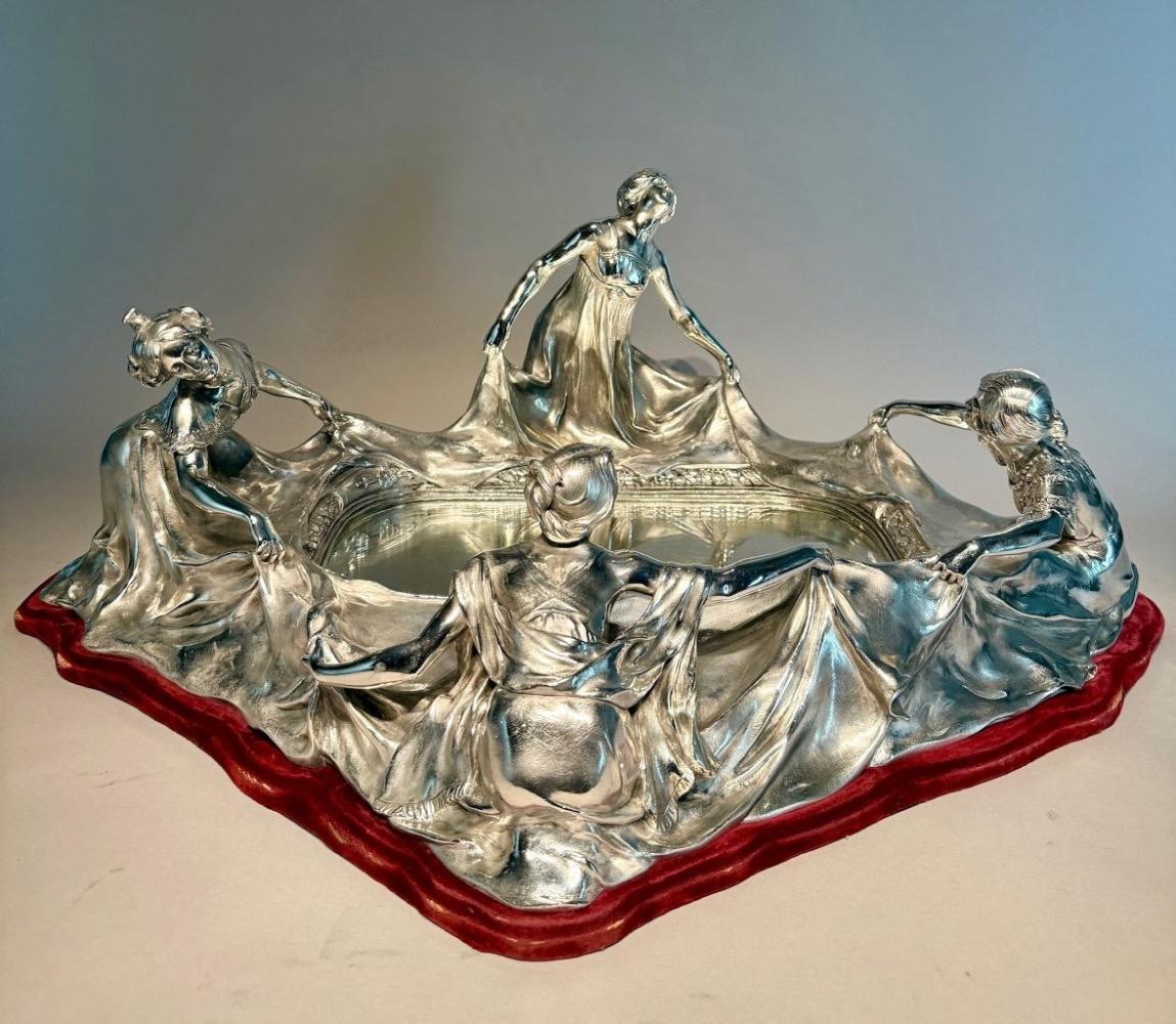 A spectacular Art Nouveau centrepiece