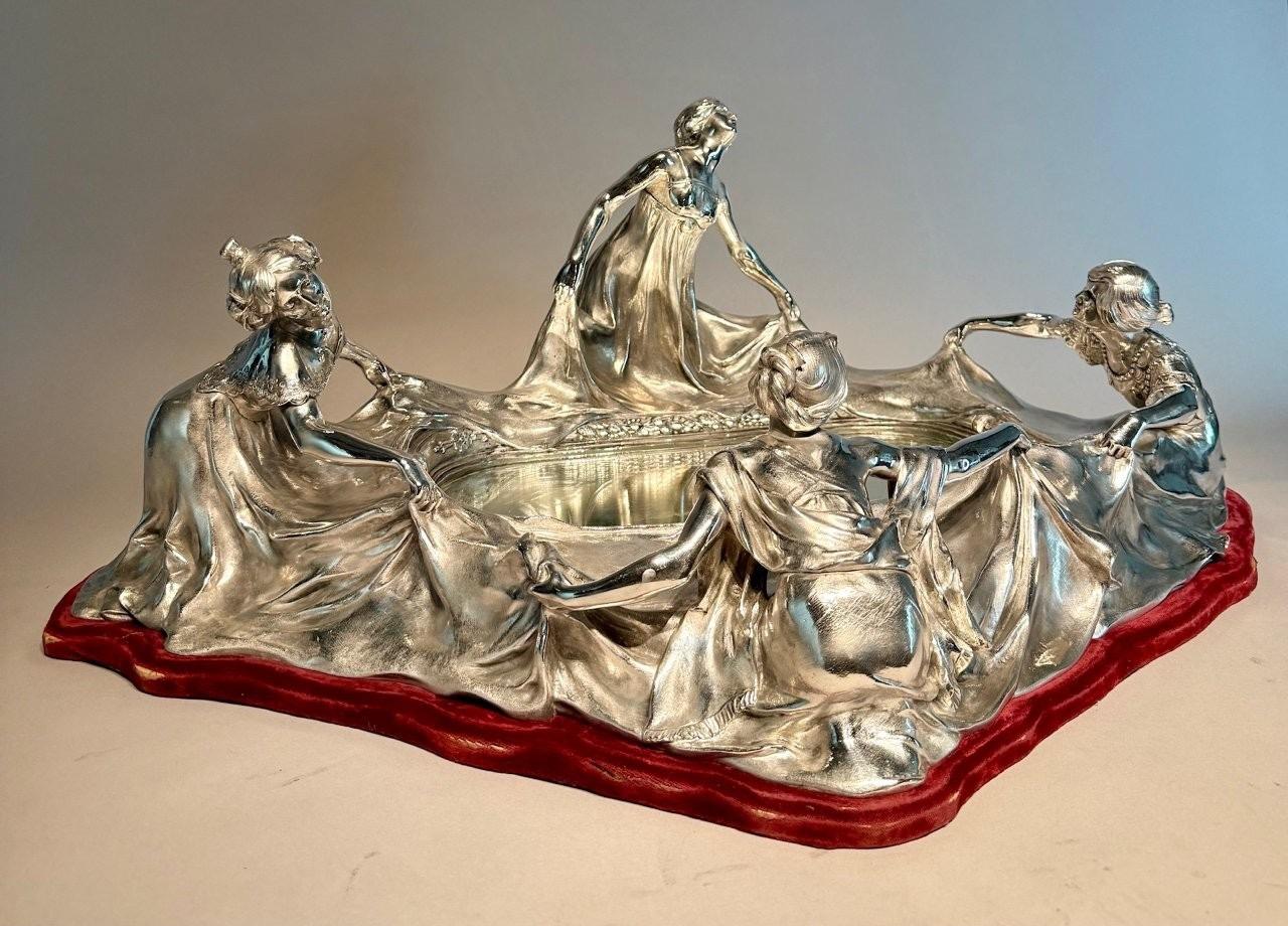 A spectacular Art Nouveau centrepiece