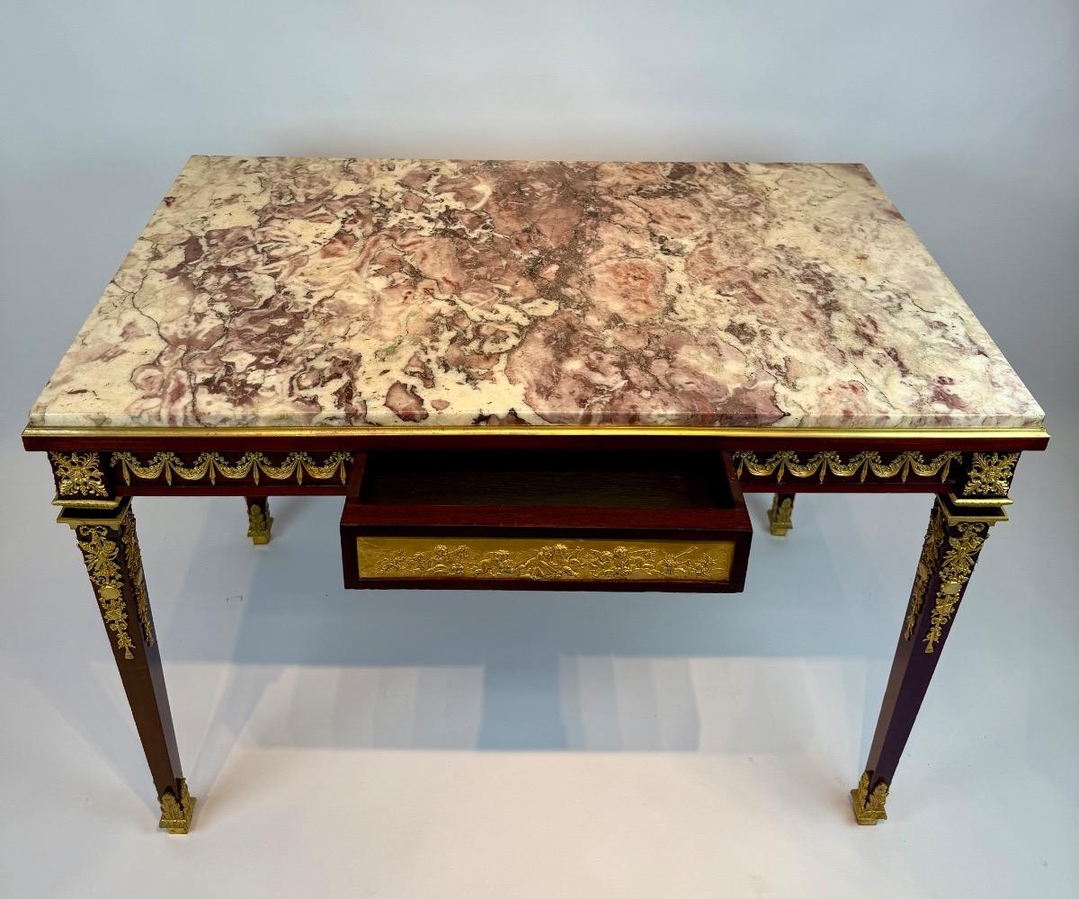Louis XVI–Style Gilt-Bronze Mounted Mahogany Table à Écrire / writing table. 