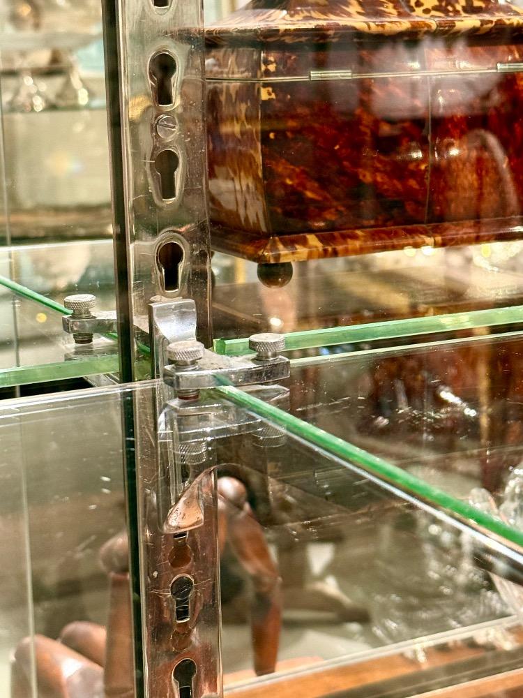 Oak shop vitrine/ display cabinet